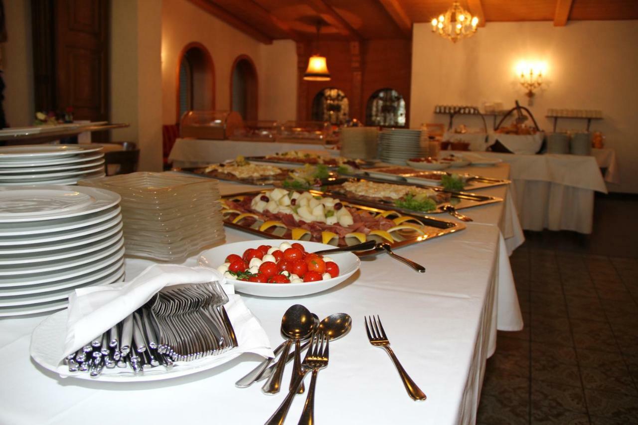 ממינגן Hotel Hiemer מראה חיצוני תמונה