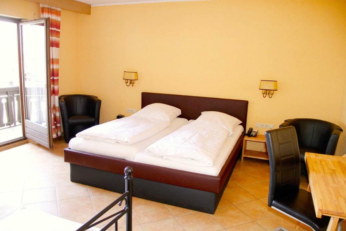 ממינגן Hotel Hiemer מראה חיצוני תמונה